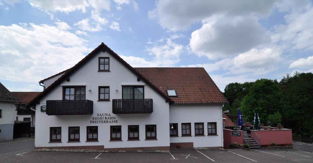 Landgasthof Lang Zum Adler Oberkalbach Exteriör bild